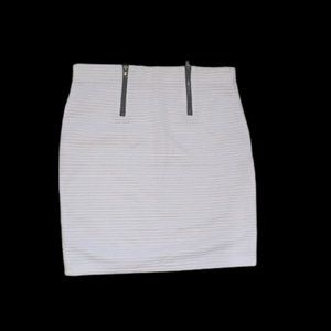 ---  White Strech Mini Size 8